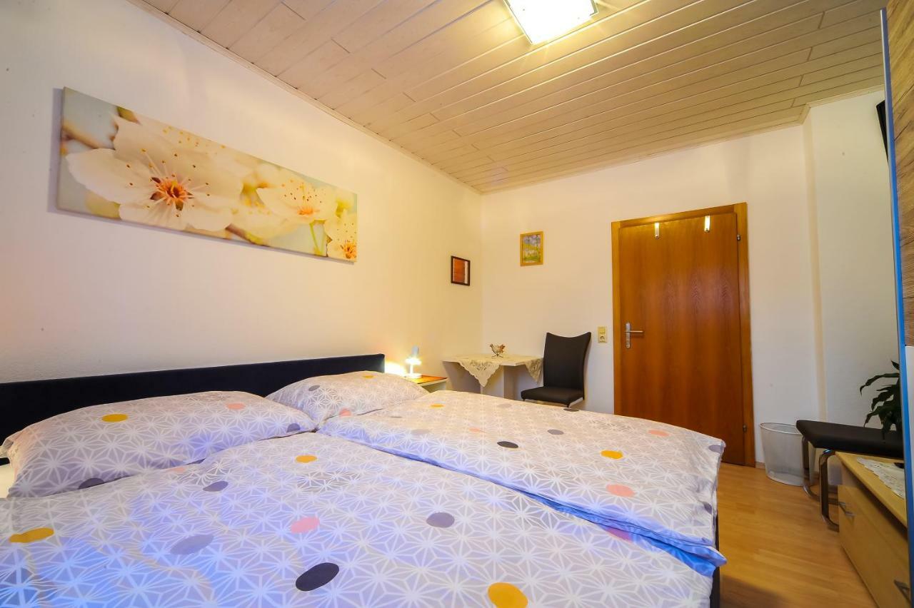 Privatzimmer Haus Erika Sankt Peter-Freienstein Luaran gambar